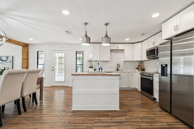2038 Avon Drive, Denison, TX 75020