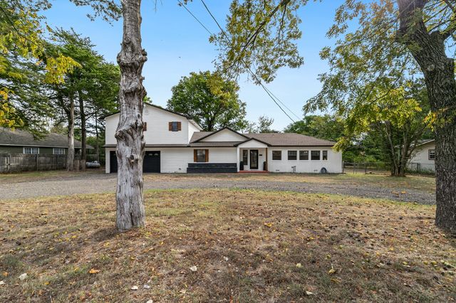 2038 Avon Drive, Denison, TX 75020