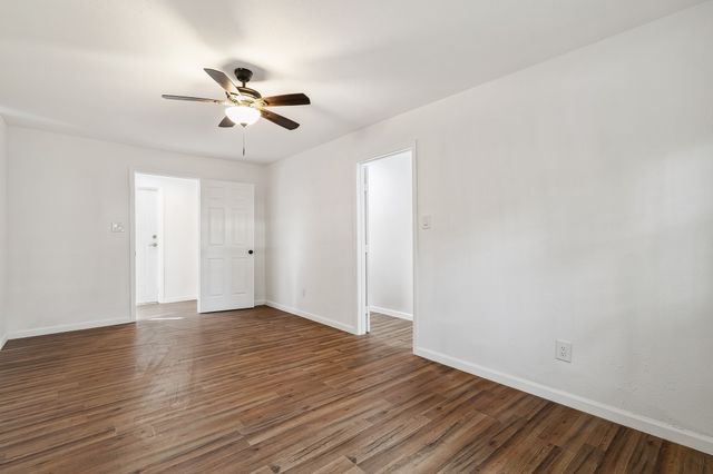 2038 Avon Drive, Denison, TX 75020