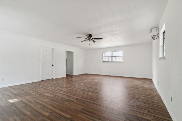 2038 Avon Drive, Denison, TX 75020