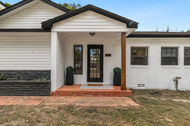 2038 Avon Drive, Denison, TX 75020