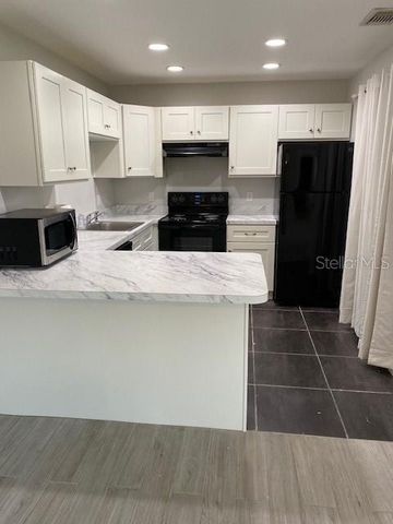 165 WINDTREE LANE U, Winter Garden, FL 34787