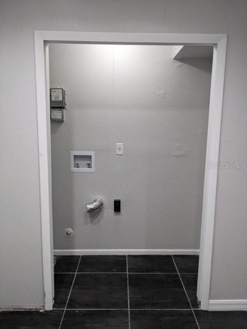 165 WINDTREE LANE U, Winter Garden, FL 34787