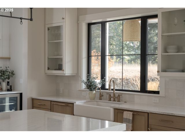 27120 Sw BLUE MEADOW Ln, Sherwood, OR 97140