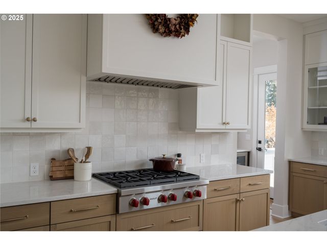 27120 Sw BLUE MEADOW Ln, Sherwood, OR 97140