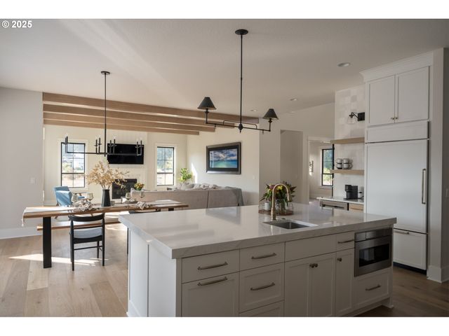 27120 Sw BLUE MEADOW Ln, Sherwood, OR 97140