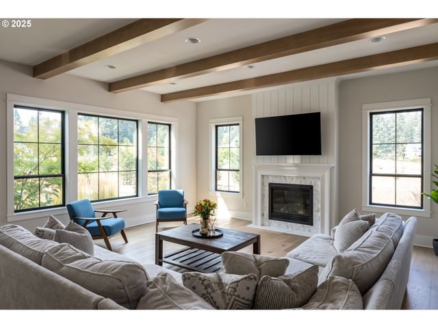 27120 Sw BLUE MEADOW Ln, Sherwood, OR 97140