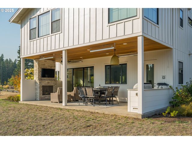 27120 Sw BLUE MEADOW Ln, Sherwood, OR 97140