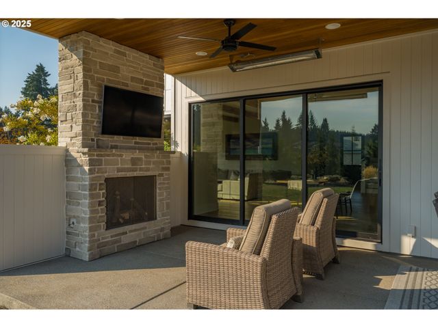 27120 Sw BLUE MEADOW Ln, Sherwood, OR 97140