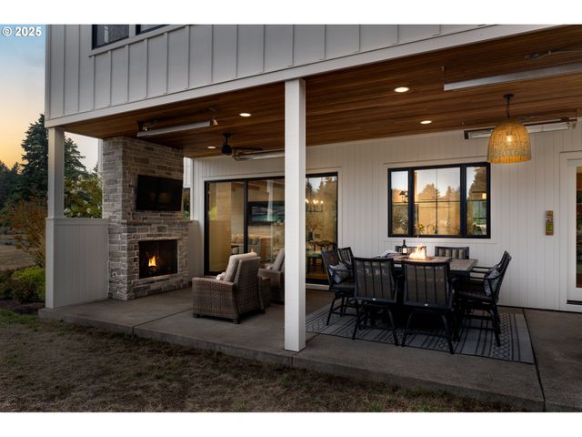 27120 Sw BLUE MEADOW Ln, Sherwood, OR 97140