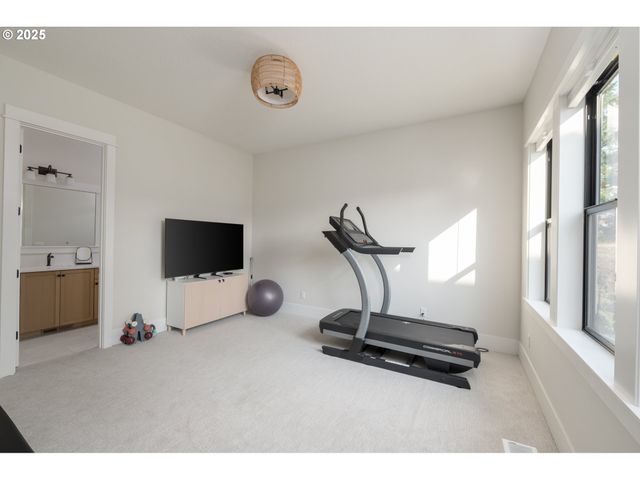 27120 Sw BLUE MEADOW Ln, Sherwood, OR 97140