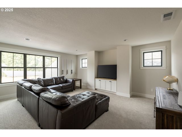 27120 Sw BLUE MEADOW Ln, Sherwood, OR 97140