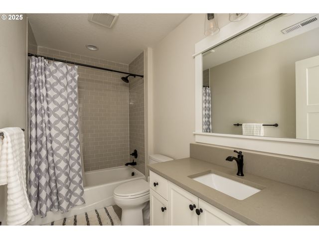 27120 Sw BLUE MEADOW Ln, Sherwood, OR 97140