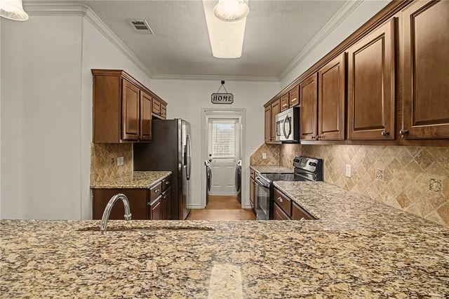3321 Lieutenant Avenue, College Station, TX 77845
