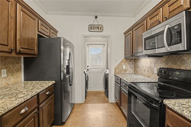 3321 Lieutenant Avenue, College Station, TX 77845
