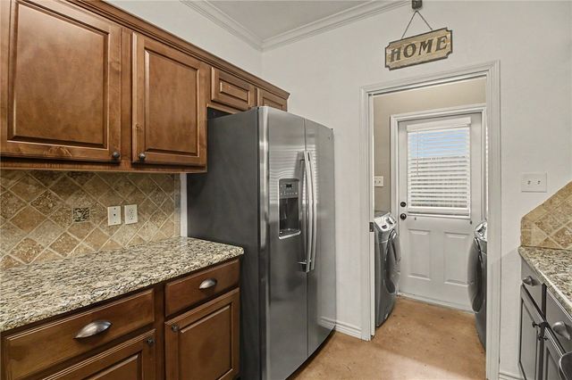 3321 Lieutenant Avenue, College Station, TX 77845
