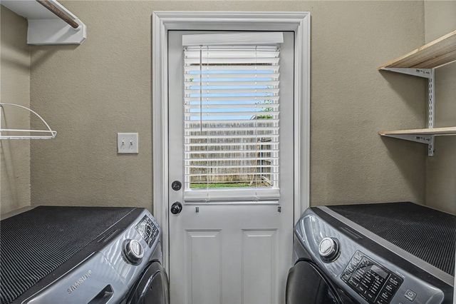 3321 Lieutenant Avenue, College Station, TX 77845