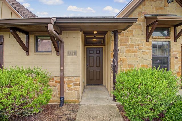 3321 Lieutenant Avenue, College Station, TX 77845