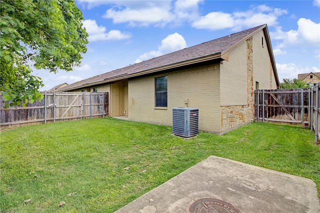 3321 Lieutenant Avenue, College Station, TX 77845