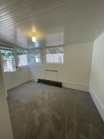 Palmer Lane, Menlo Park, CA 94025