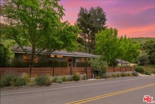 3520 Mandeville Canyon Road, Los Angeles, CA 90049