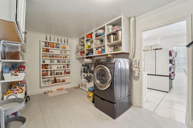 2004 S Palm Court, Pasadena, TX 77502