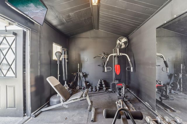 2004 S Palm Court, Pasadena, TX 77502