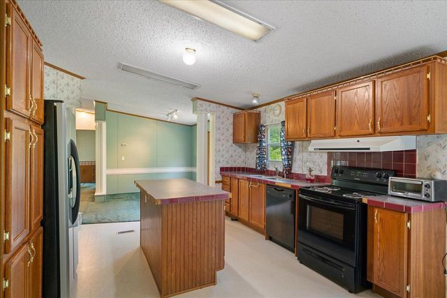 1637 Flat Branch Road, Tunnel Hill, GA 30755