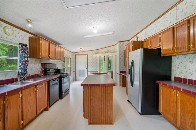 1637 Flat Branch Road, Tunnel Hill, GA 30755