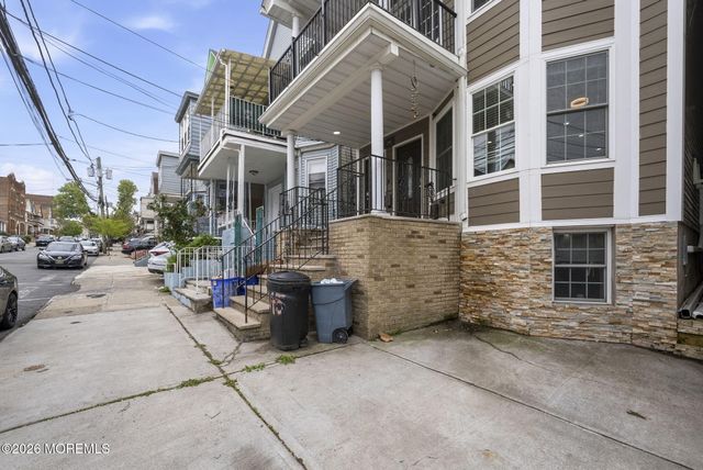 245 Jewett Avenue, Jersey City, NJ 07304