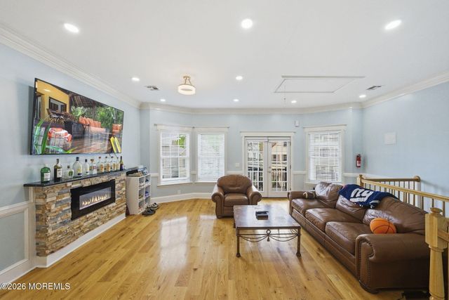 245 Jewett Avenue, Jersey City, NJ 07304