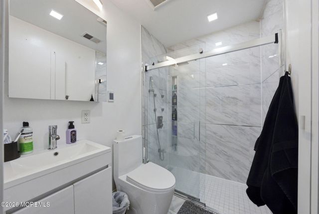 245 Jewett Avenue, Jersey City, NJ 07304