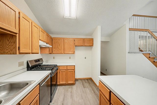 4234 Boulder Ridge Point, Eagan, MN 55122