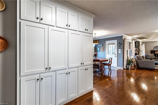 772 Woodstock RD, Virginia Beach, VA 23464