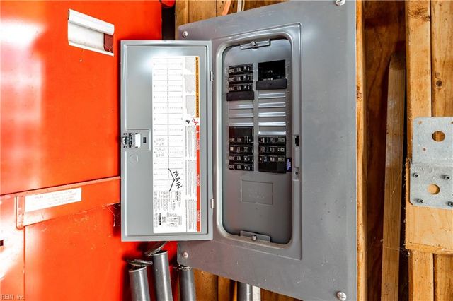 772 Woodstock RD, Virginia Beach, VA 23464