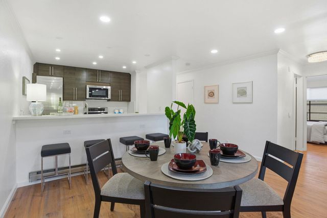 1685 Bayridge Way 208, San Mateo, CA 94402