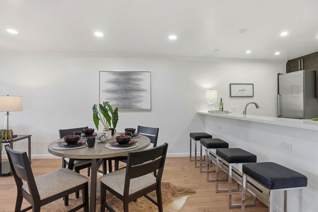 1685 Bayridge Way 208, San Mateo, CA 94402