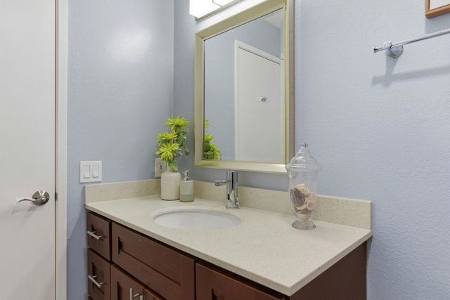 1685 Bayridge Way 208, San Mateo, CA 94402