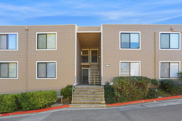 1685 Bayridge Way 208, San Mateo, CA 94402