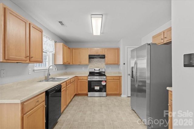 5026 Wicklow Drive, Gastonia, NC 28054