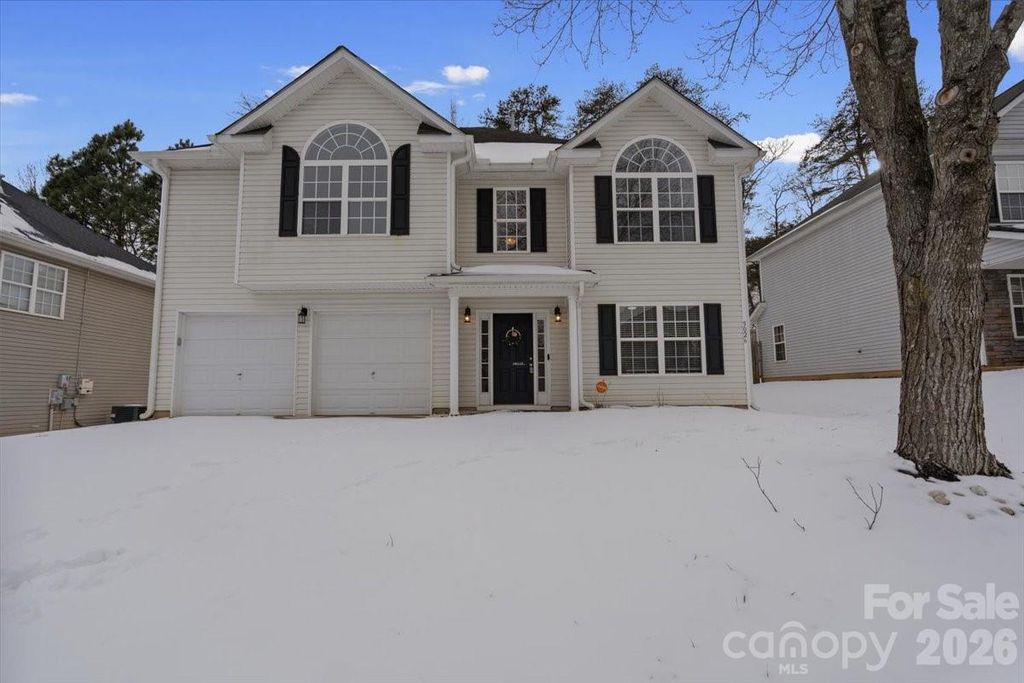 5026 Wicklow Drive, Gastonia, NC 28054