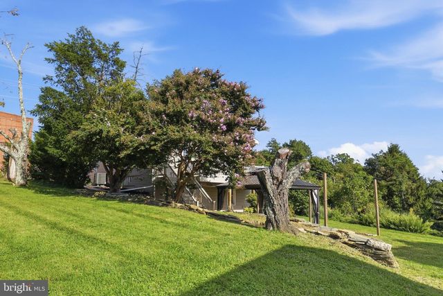 4605 OLD SWIMMING POOL RD, Braddock Heights, MD 21714