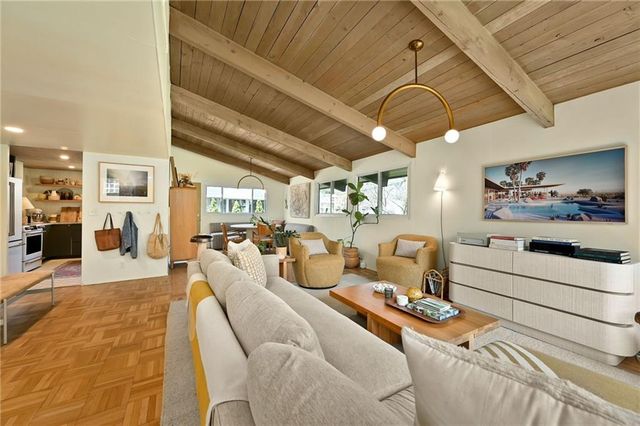 4504 W 78th Street, Prairie Village, KS 66208