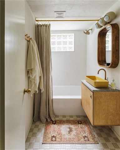 4504 W 78th Street, Prairie Village, KS 66208