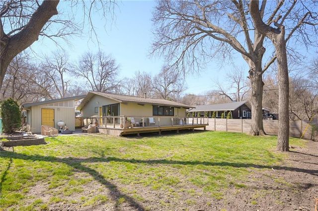 4504 W 78th Street, Prairie Village, KS 66208