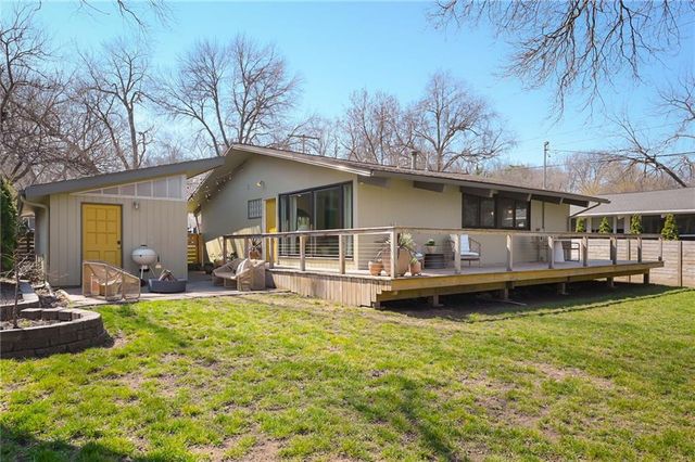 4504 W 78th Street, Prairie Village, KS 66208