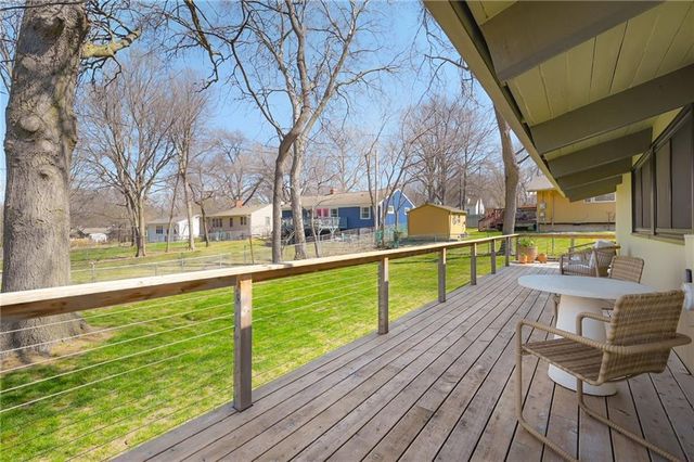 4504 W 78th Street, Prairie Village, KS 66208