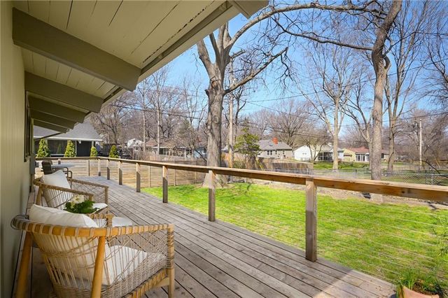 4504 W 78th Street, Prairie Village, KS 66208