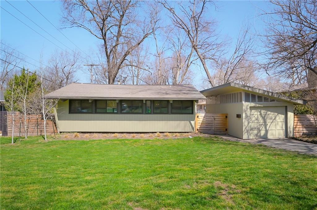 4504 W 78th Street, Prairie Village, KS 66208