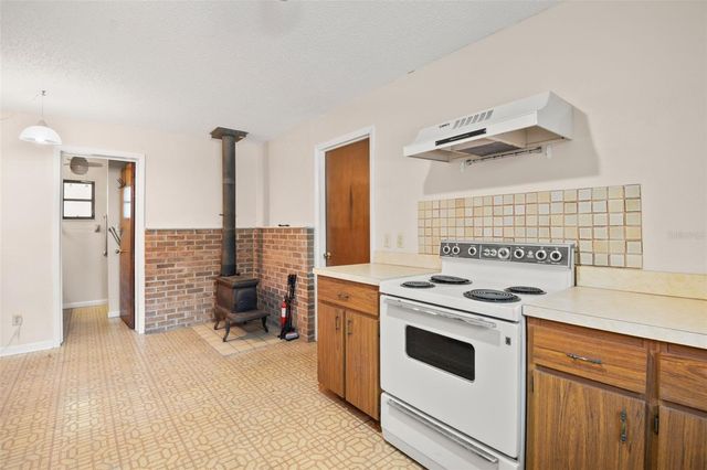 5432 NEFF LAKE ROAD, Brooksville, FL 34601